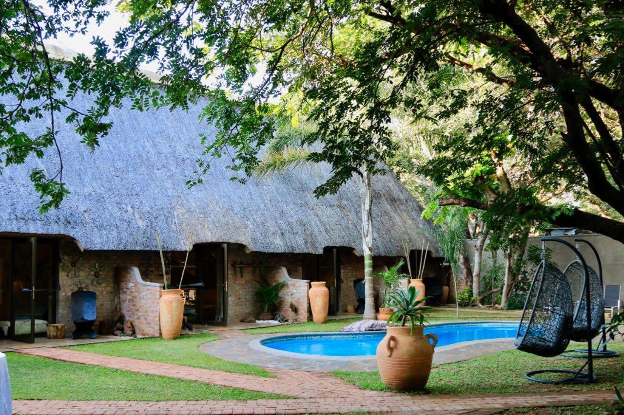 Nguni Lodge ヴィクトリア・フォールズ エクステリア 写真