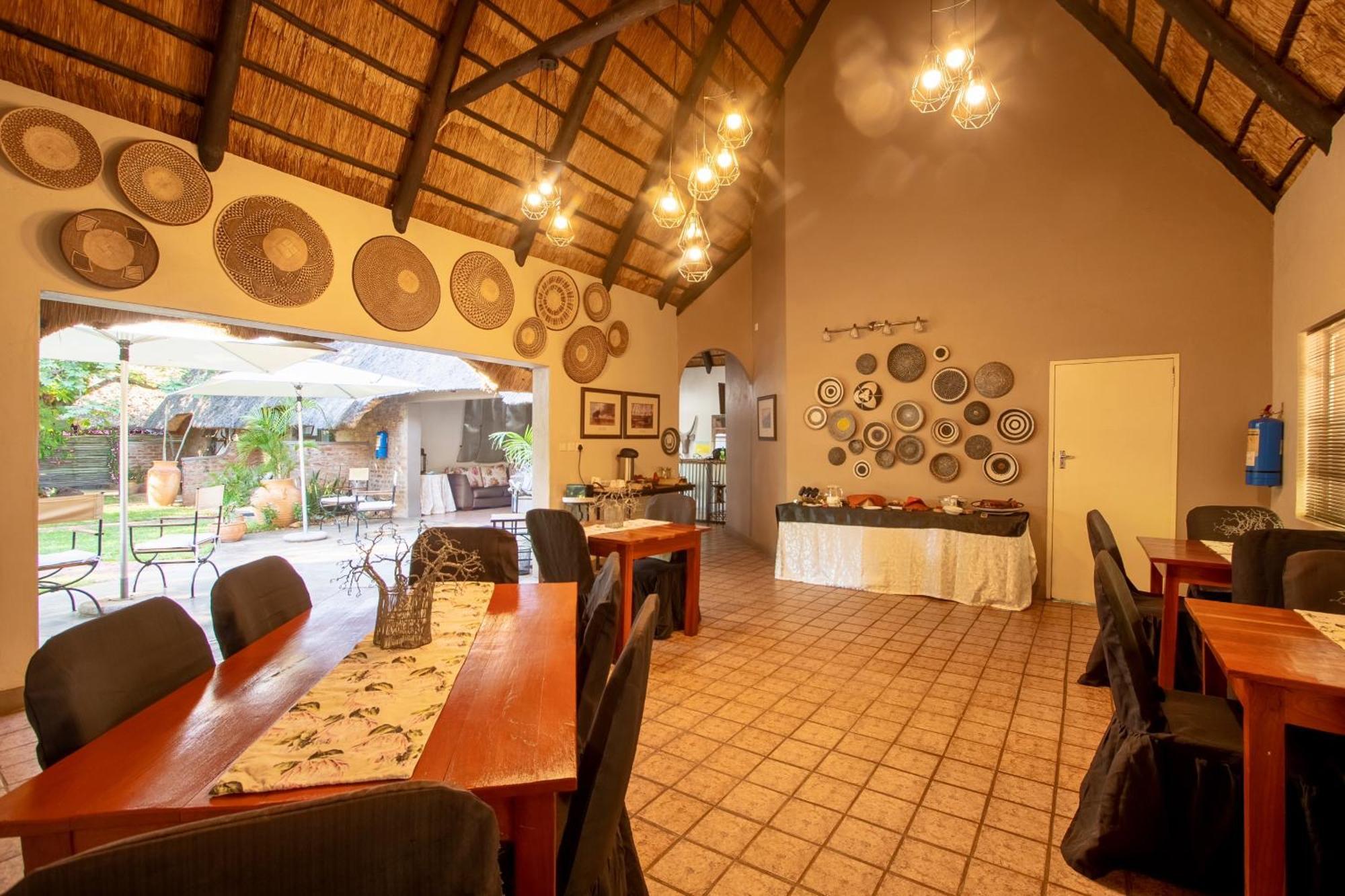 Nguni Lodge ヴィクトリア・フォールズ エクステリア 写真