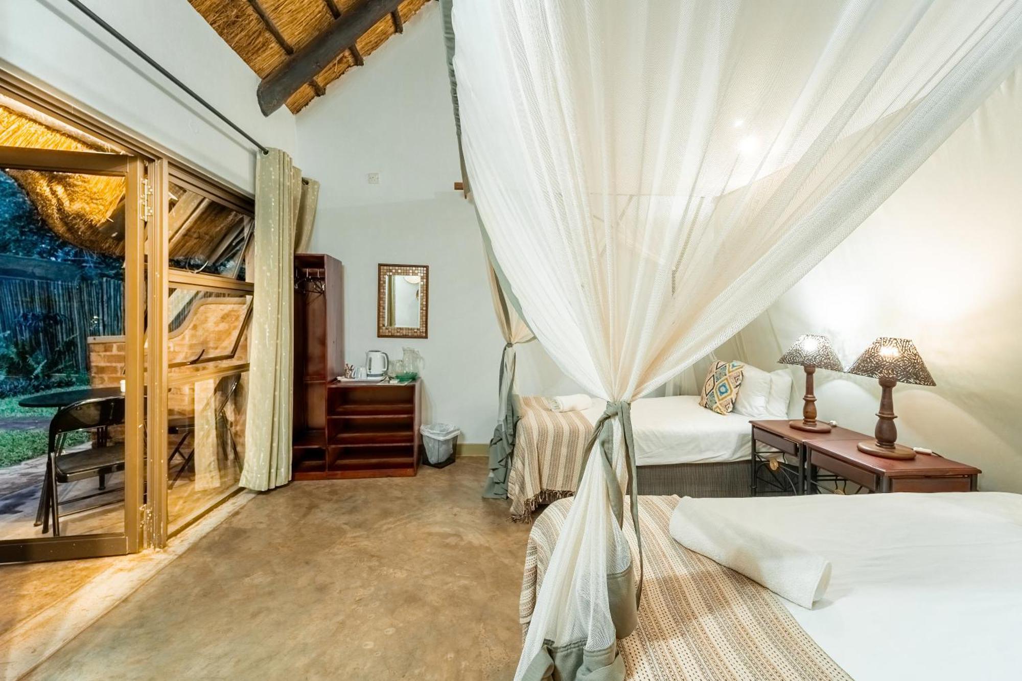 Nguni Lodge ヴィクトリア・フォールズ エクステリア 写真