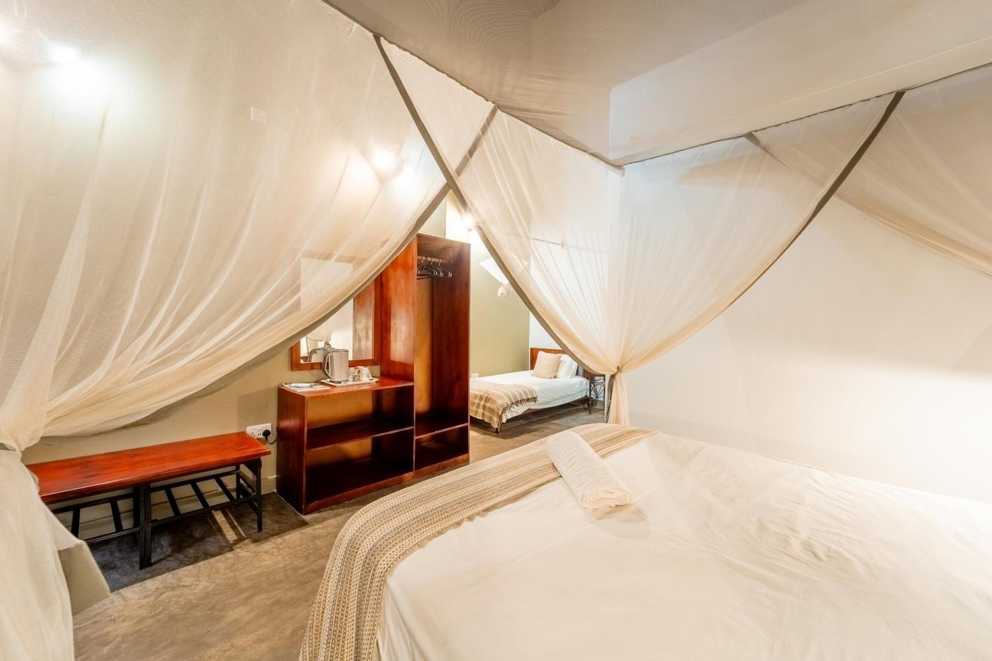 Nguni Lodge ヴィクトリア・フォールズ エクステリア 写真