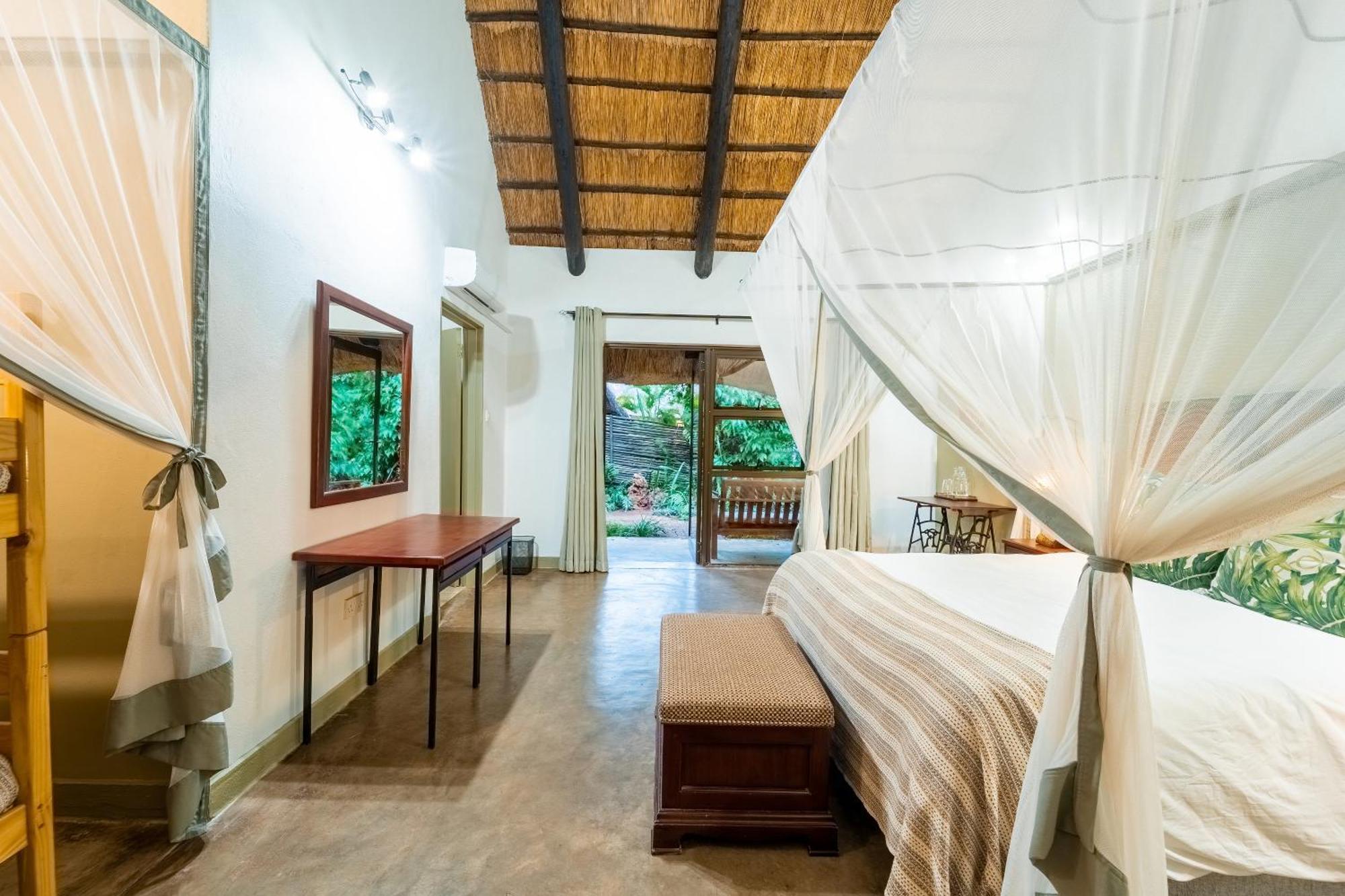 Nguni Lodge ヴィクトリア・フォールズ エクステリア 写真